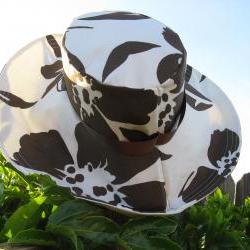 Wide Brim Sun Hat in Brown & White Floral Print