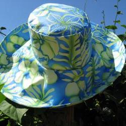 Wide Brim Sunhat in Blue Green Floral Print